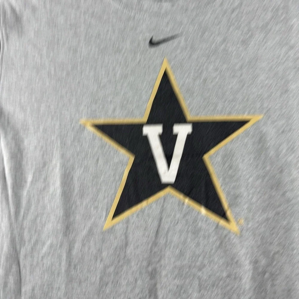 Vanderbilt Commodores Shirt Mens Small Gray NCAA Football Nike Dri-FIT Tee